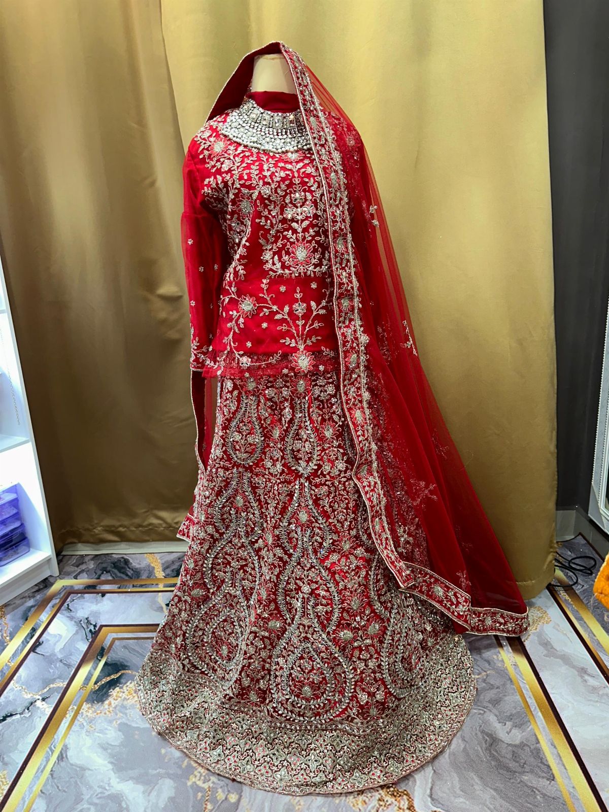 Grand Mirror Red Chilli Lengha