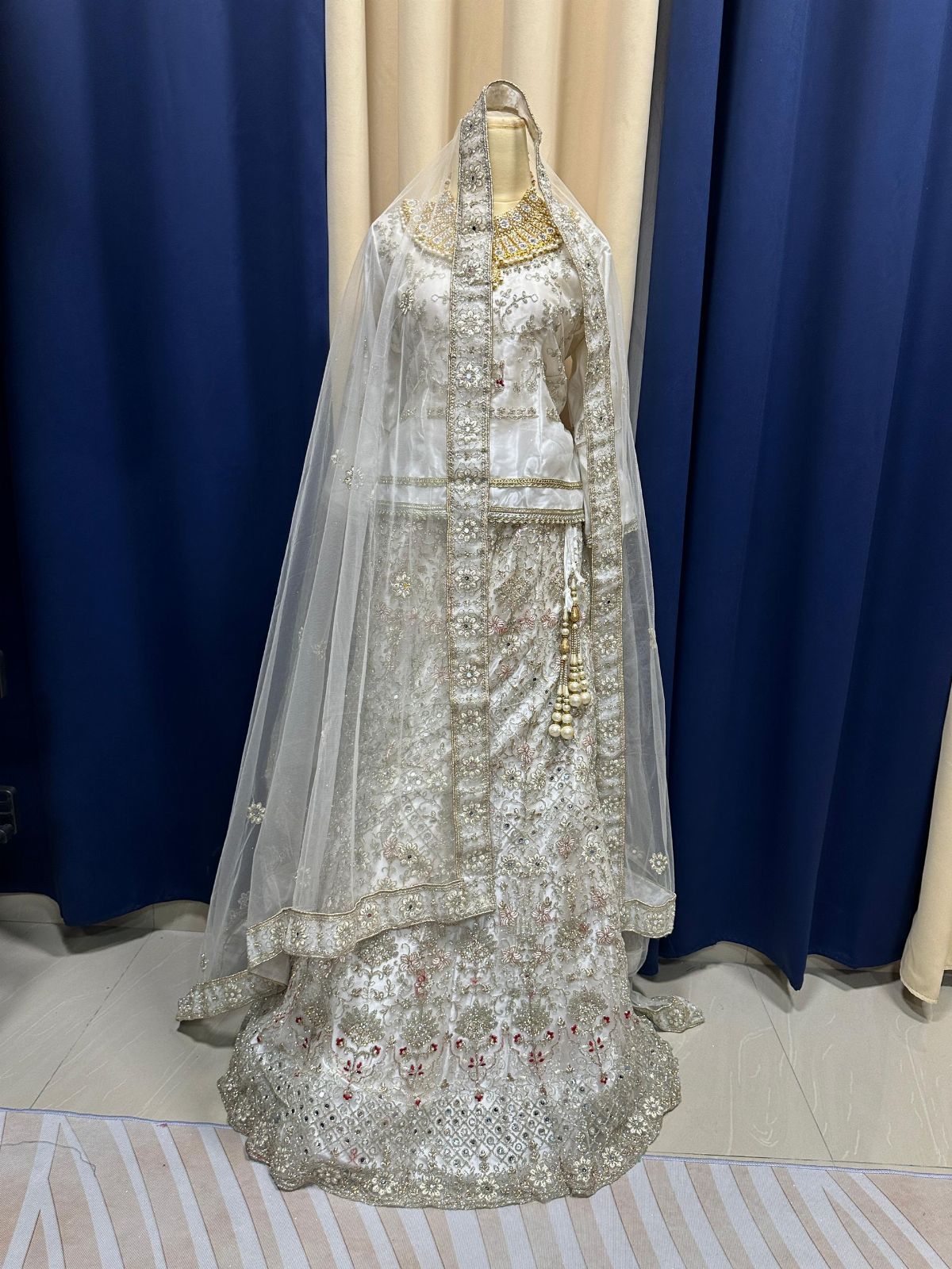 Grand Mirror Off White Lengha
