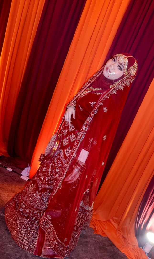 Grand Party Red Heart Lengha