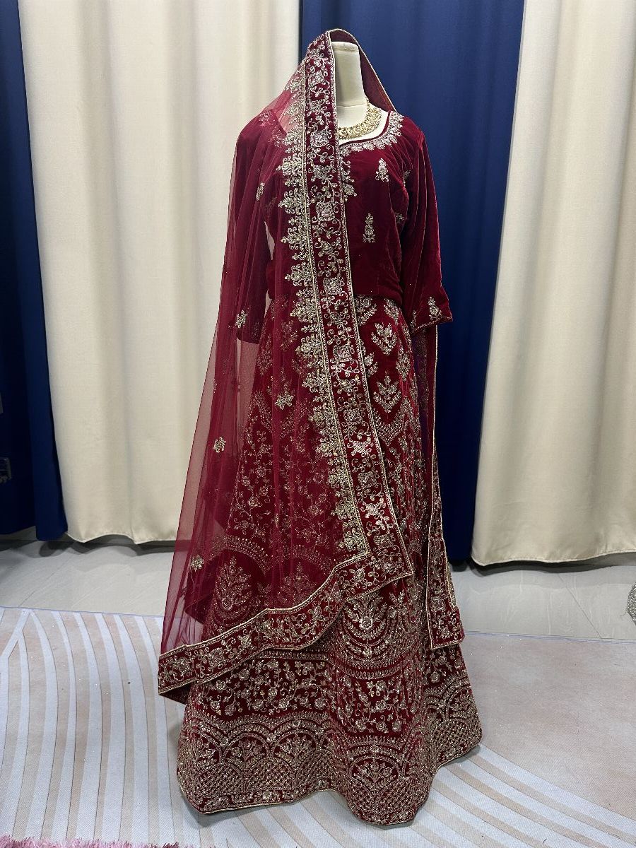 Grand Party Red Heart Lengha