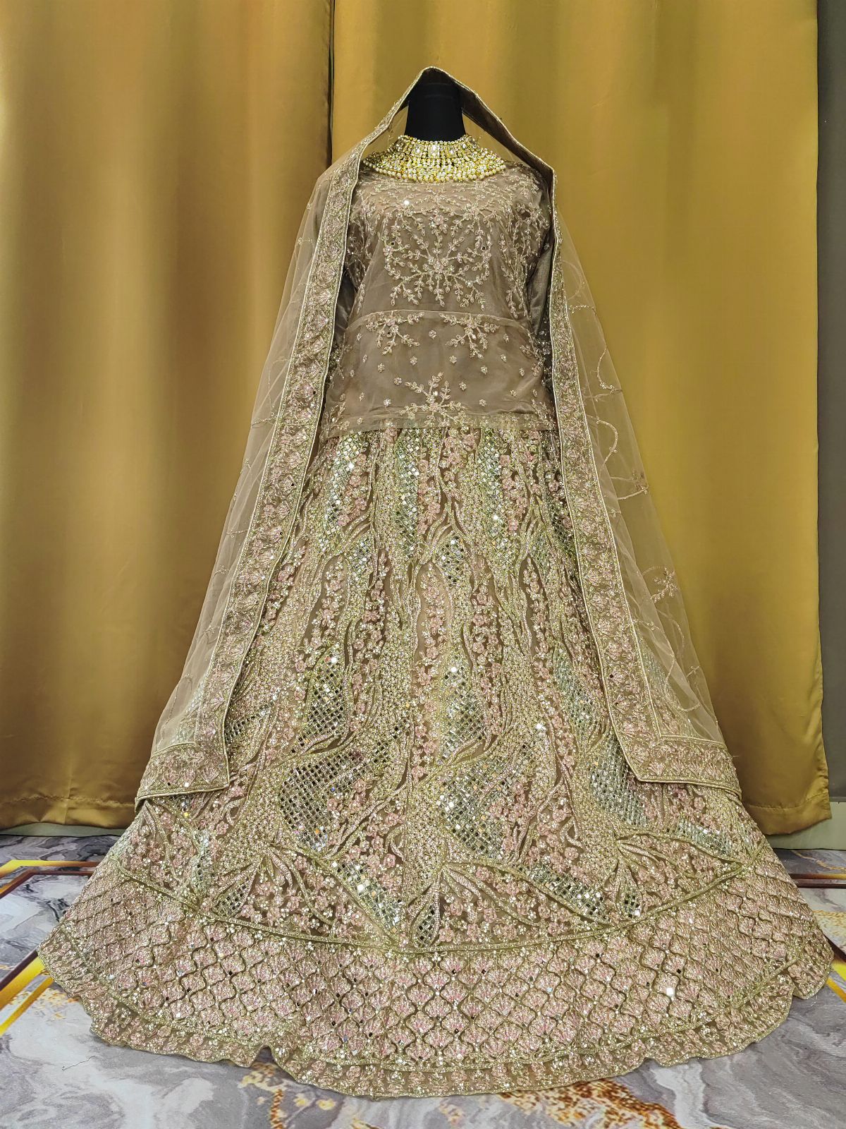 Grand Mirror Nude Rose Gold Lengha
