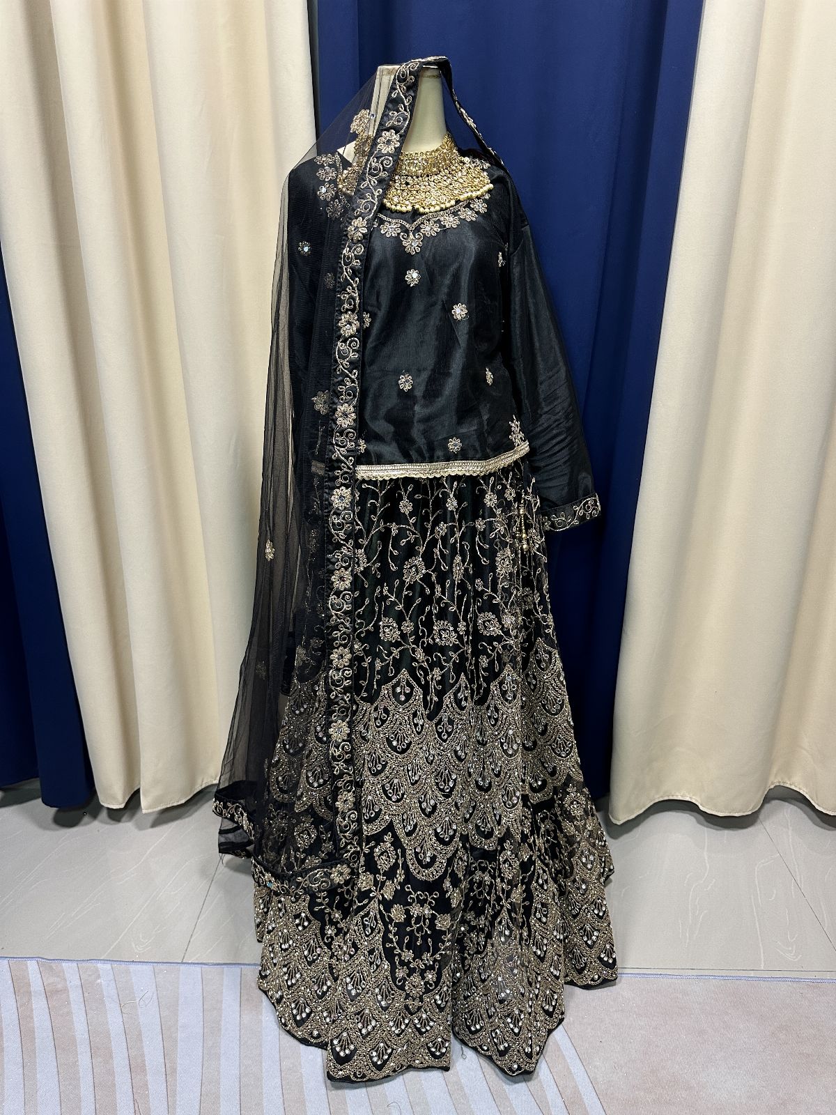 Plusize Party Mirror Jetblack Lengha